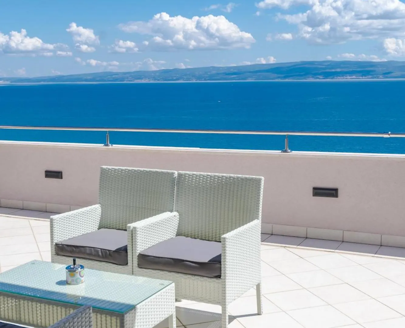 Penthouse Apartment With Terrace And Hot Tub - Ivan Split
